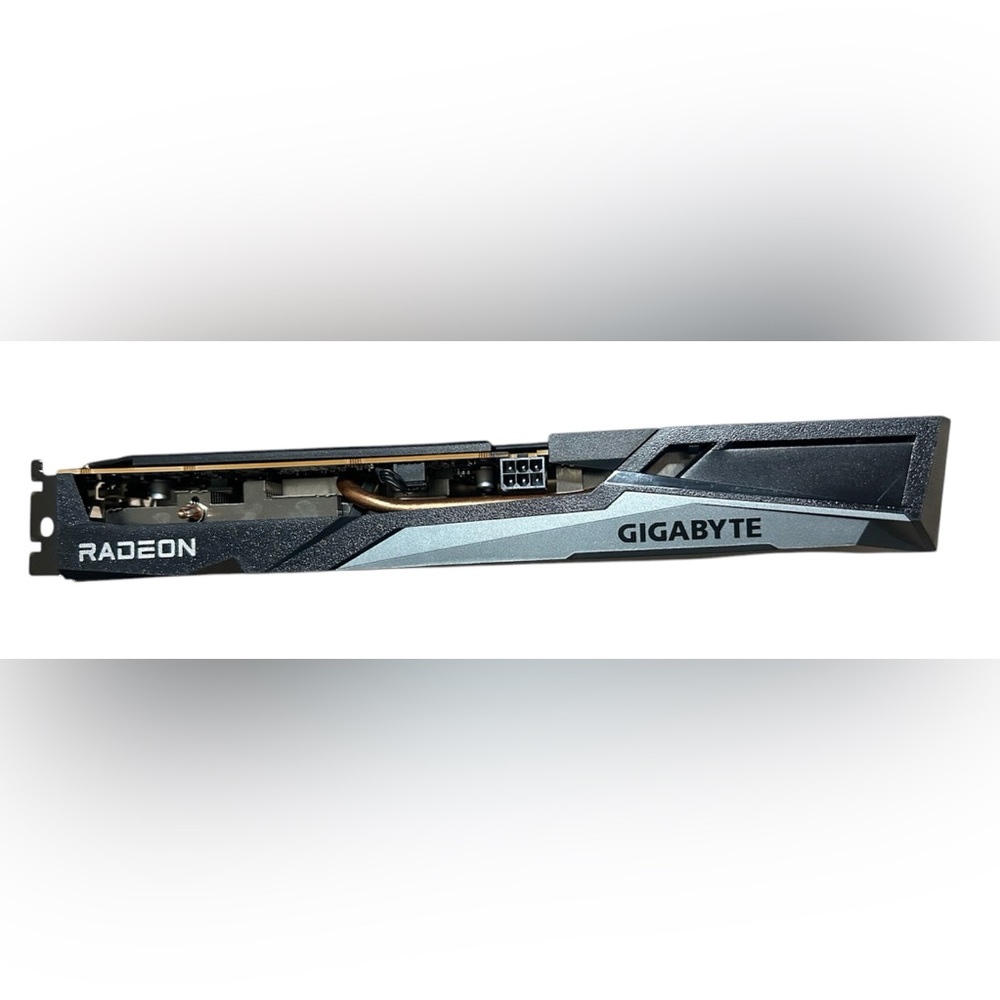 Radeon RX 6500 XT Gaming OC 4G barely used. HDMI and display port.